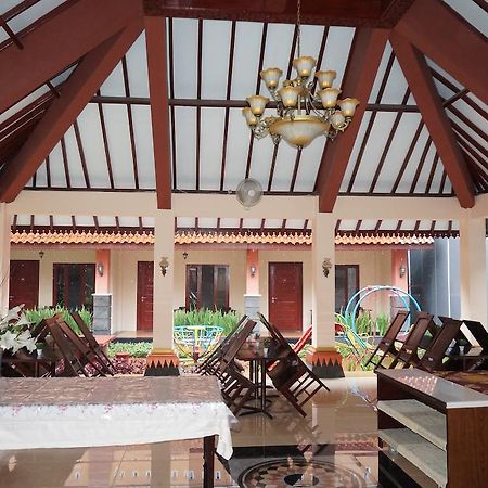 3C Familia Residence Yogyakarta Extérieur photo