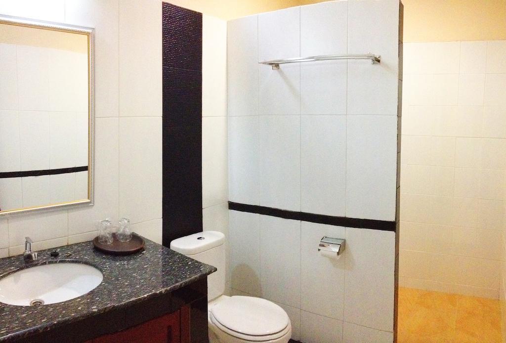 3C Familia Residence Yogyakarta Chambre photo