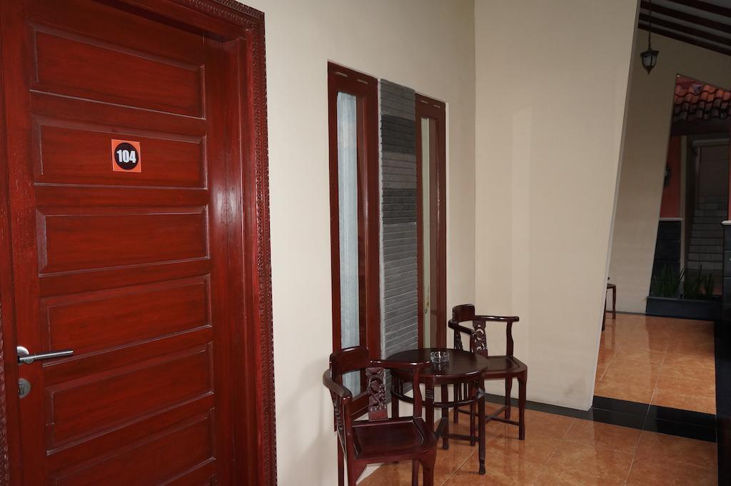 3C Familia Residence Yogyakarta Chambre photo